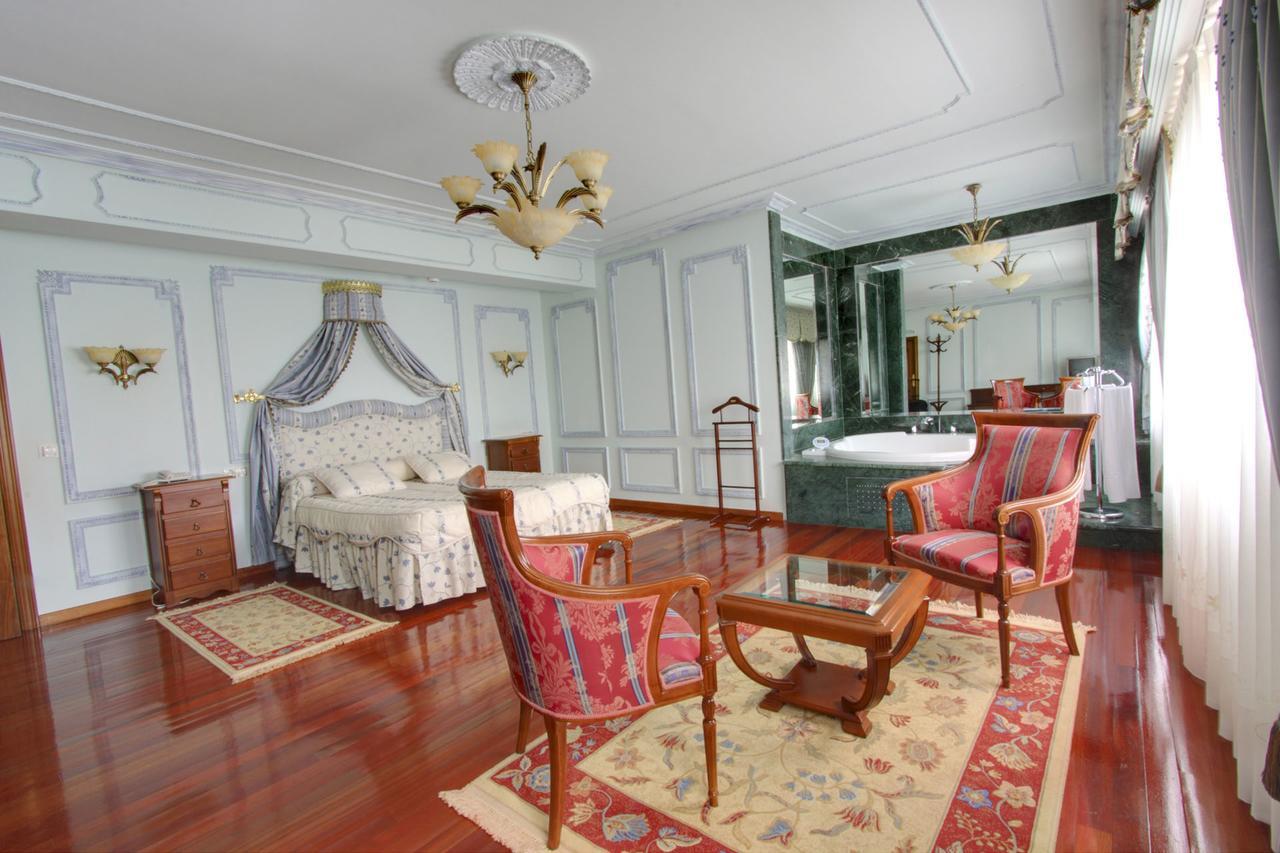 Pazo De Monterrei Hotel Оуренсе Екстериор снимка