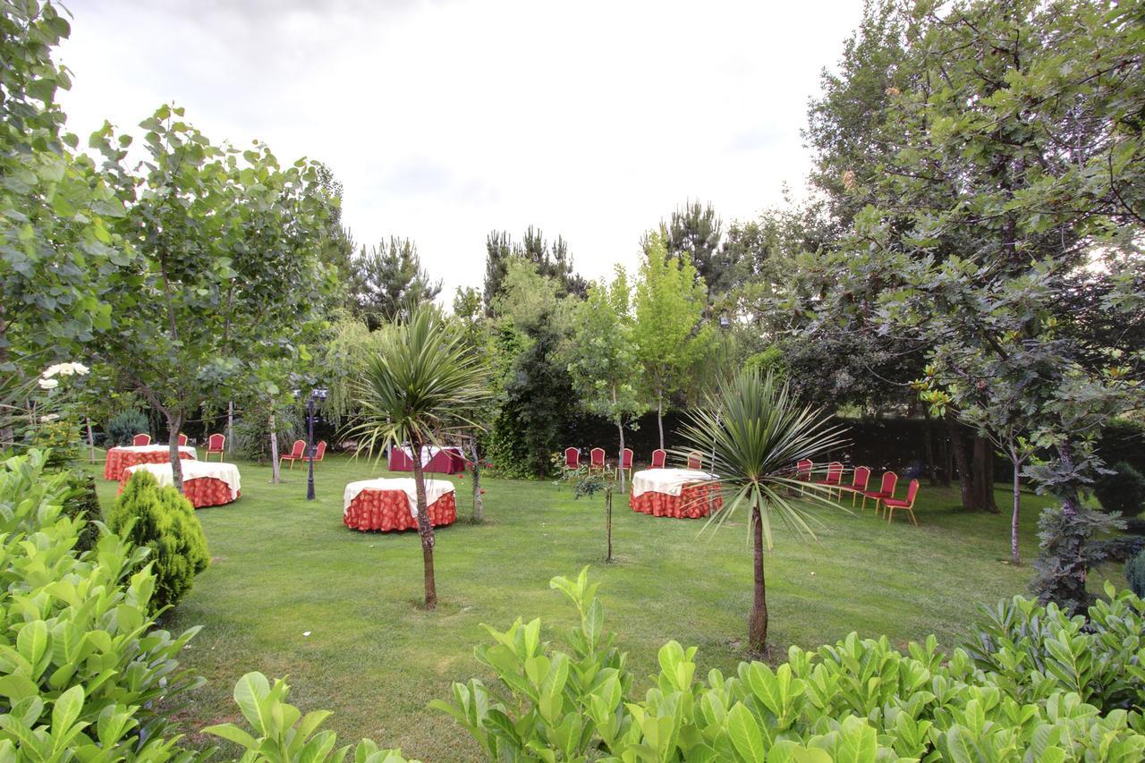 Pazo De Monterrei Hotel Оуренсе Екстериор снимка