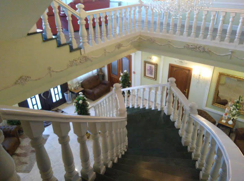 Pazo De Monterrei Hotel Оуренсе Екстериор снимка